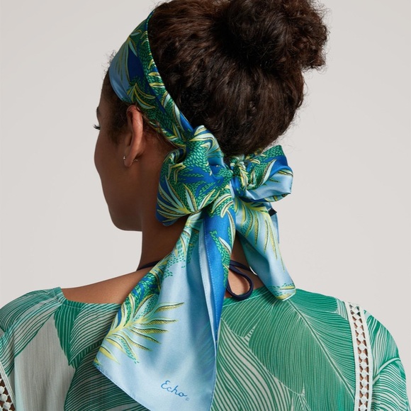 Echo Palm Silk Oblong Scarf - Picture 5 of 5